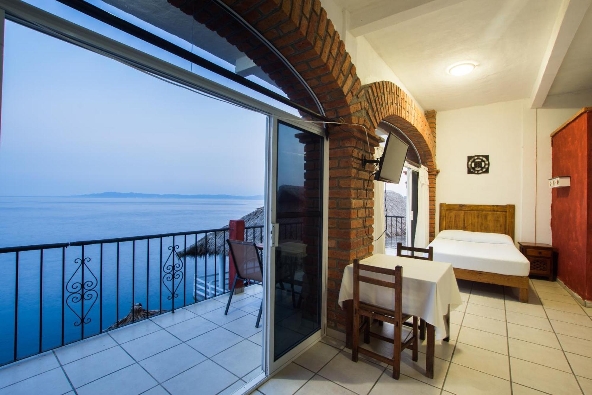 Traditional Sierra Leon Oceanfront Rooms - Adults Only Puerto Vallarta Exterior foto