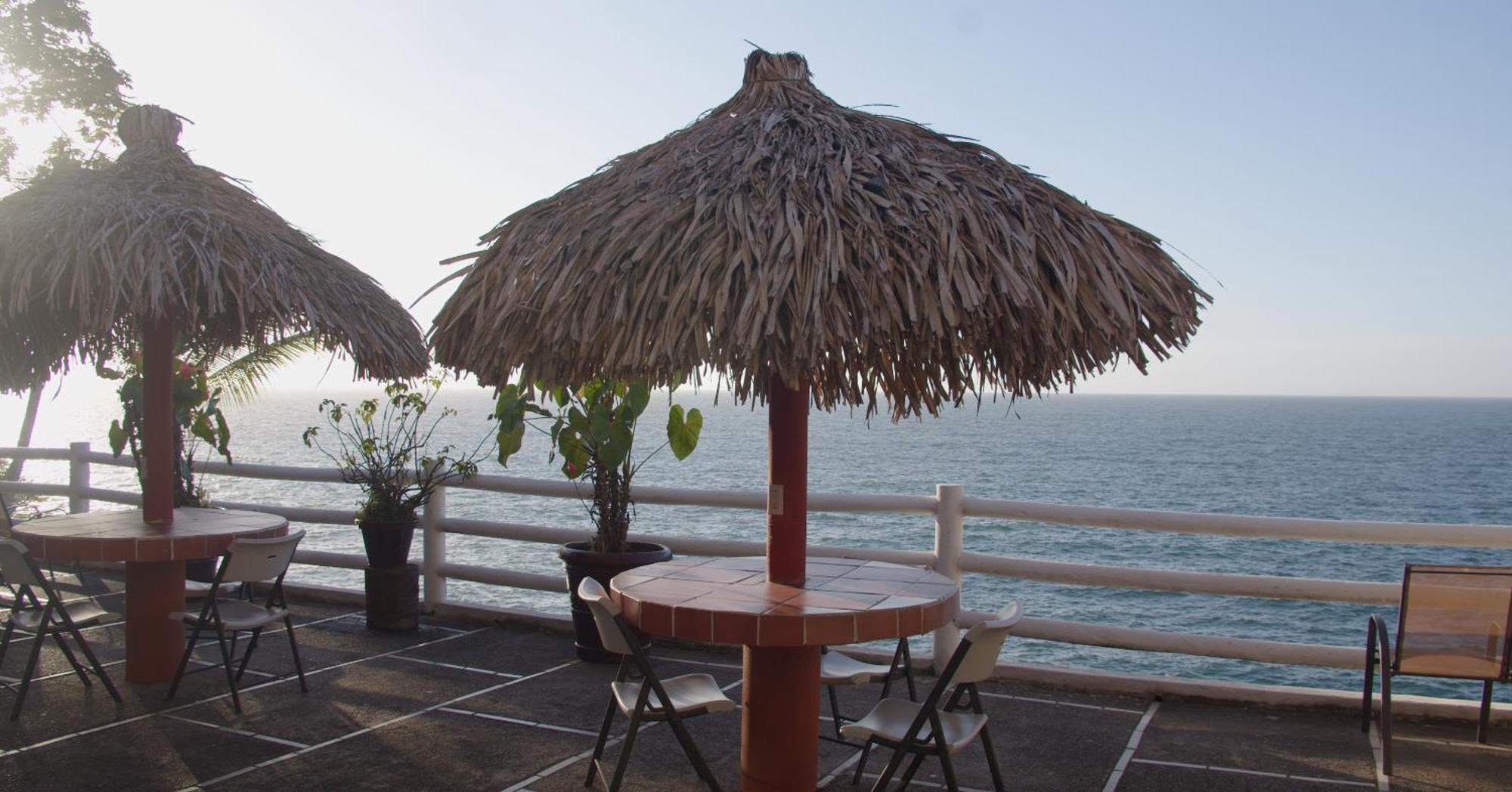 Traditional Sierra Leon Oceanfront Rooms - Adults Only Puerto Vallarta Exterior foto