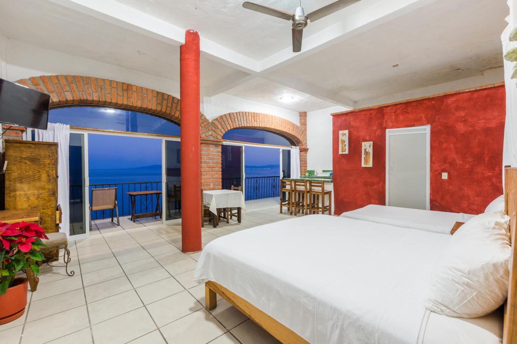 Traditional Sierra Leon Oceanfront Rooms - Adults Only Puerto Vallarta Exterior foto